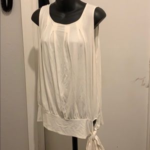 Classy sleeveless blouse
